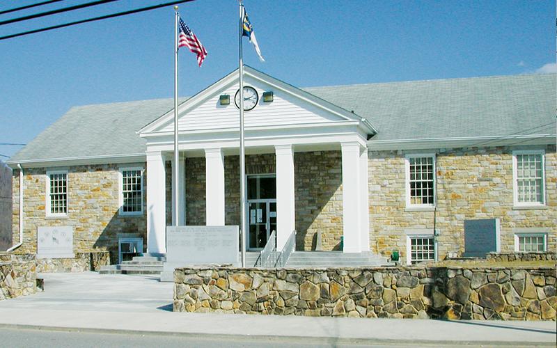 The Graham County Clerk of Court office shut down after an employee with the Judicial Branch – who was recently present in the office – tested positive for COVID-19 on Dec. 10.