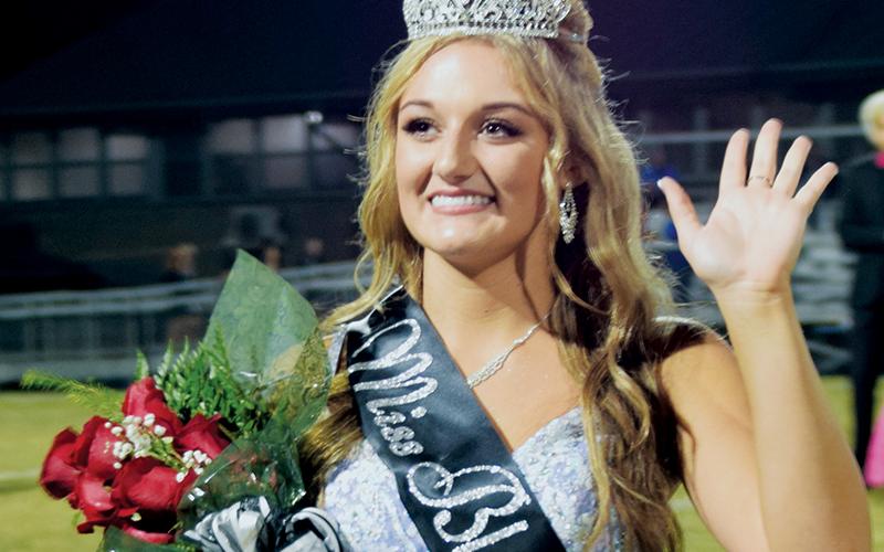 Miss Ally Reece Ayers was crowned Robbinsville High School’s 2021-22 Homecoming Queen on Friday. Photo by Art Miller/amiller@grahamstar.com