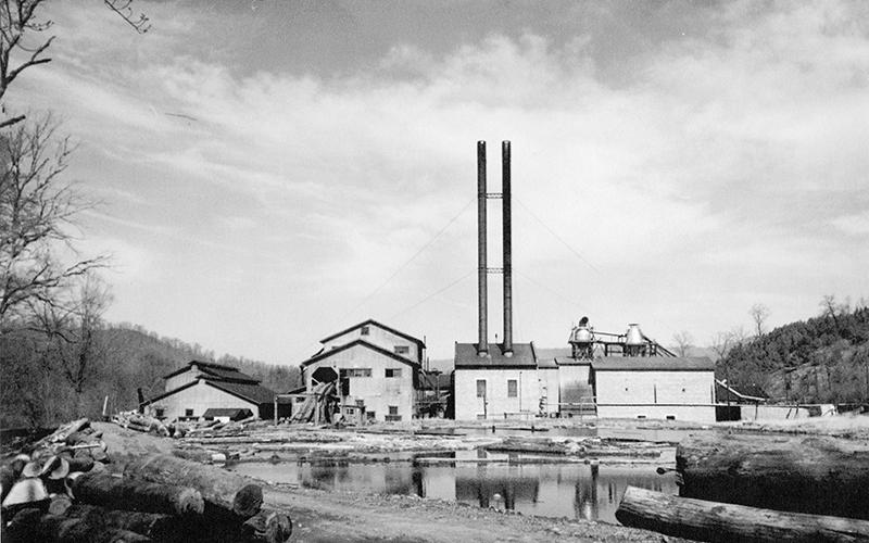 The Bemis Sawmill, shortly after its construction in 1926.
