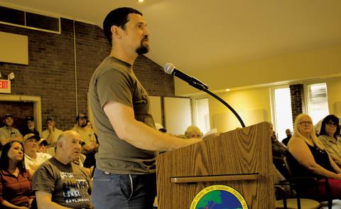 The Rev. Patrick O’Dell addresses Graham County Commissioners during Tuesday’s meeting. O’Dell was joined by around 50 concerned citizens, who gathered to show solidarity against the rampant issue with illegal substances in the county. Photo by Charlie Benton/news@grahamstar.com