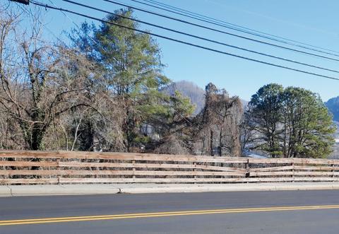 The Town of Robbinsville Board of Aldermen voted to give the fence along East Main Street/Veterans Hill a complete facelift. Photo by Ruby Annas/news@grahamstar.com
