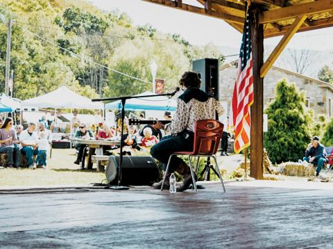 Hugh Ellis Bennett entertains the masses at Saturday’s Stecoah Harvest Festival. Photo by Royce Worbington/The Graham Star