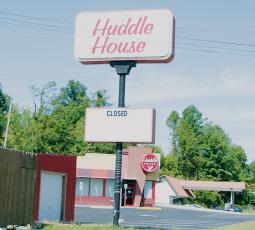 The Huddle House on Tallulah Road ceased operations Tuesday, Sept. 3. Photo by Kevin Hensley/editor@grahamstar.com