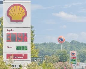 This photo, taken Monday afternoon off Rodney Orr Bypass, shows gas prices of $3.79 per gallon at the Shell (front) and 76 stations. Photo by Randy Foster/news@grahamstar.com